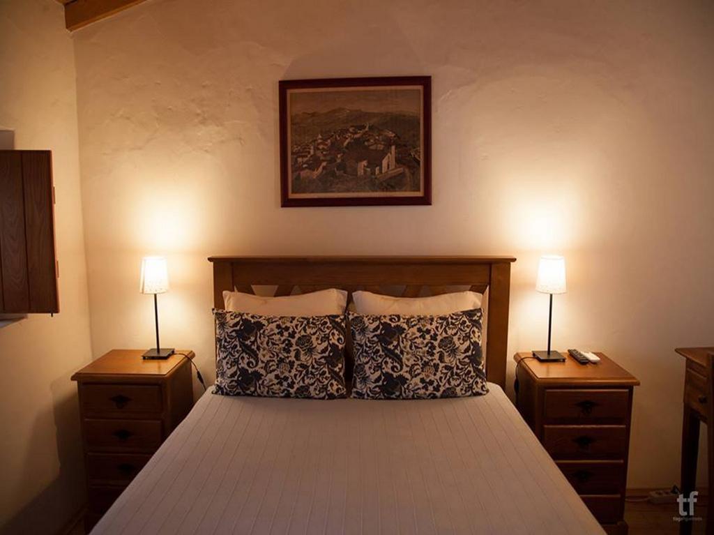 艾斯塔拉吉姆玛沃小屋住宿加早餐旅馆 Marvão 客房 照片